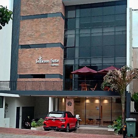 Legreen Suite Sudirman Джакарта Экстерьер фото